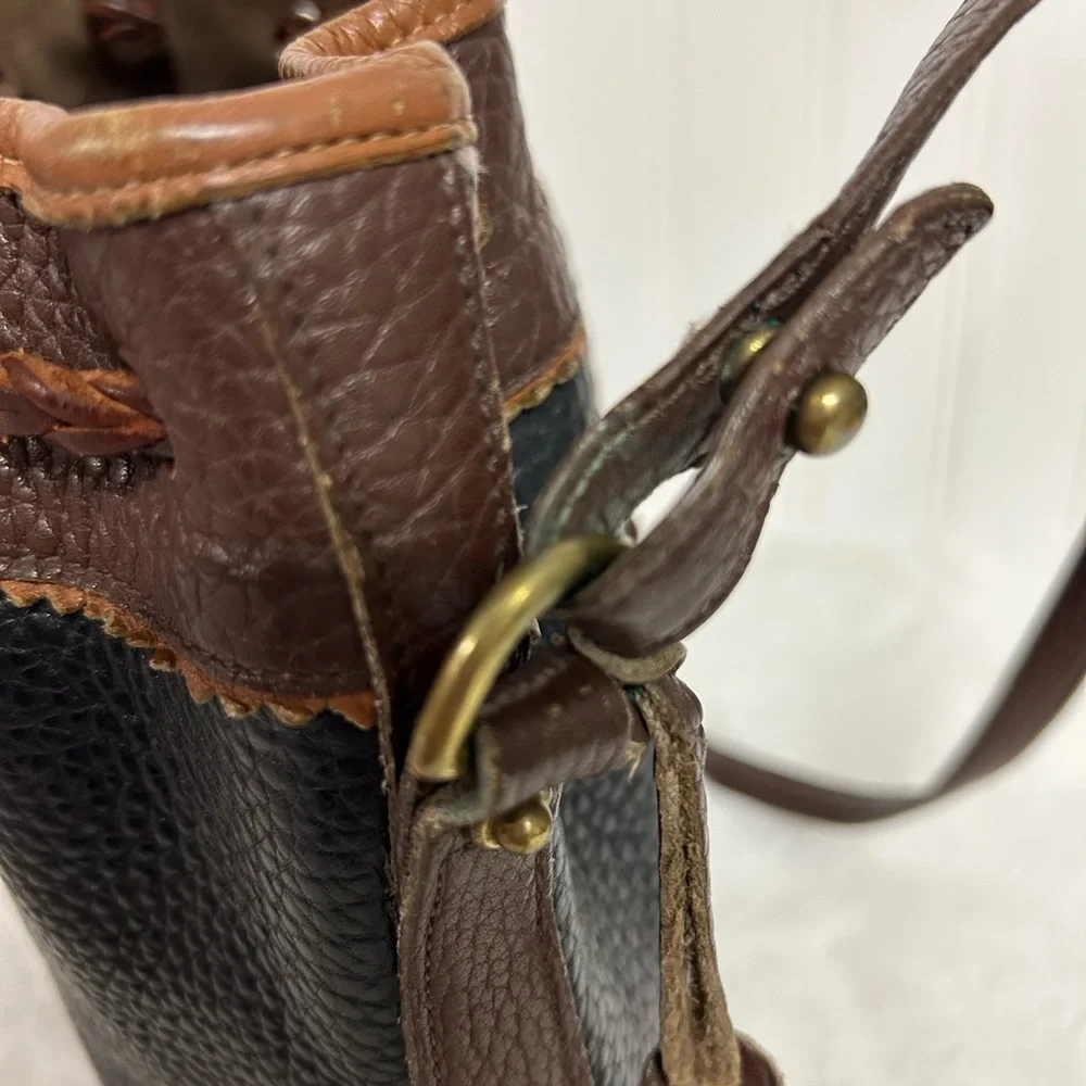 Dooney & Bourke VINTAGE Teton Bucket Bag - Picture 7 of 13